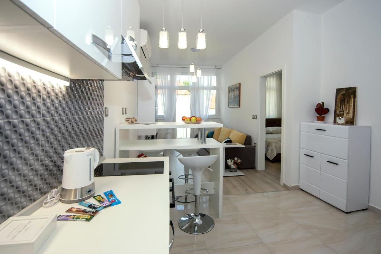 Sibenik City Center Apartment Sonia ภายนอก รูปภาพ