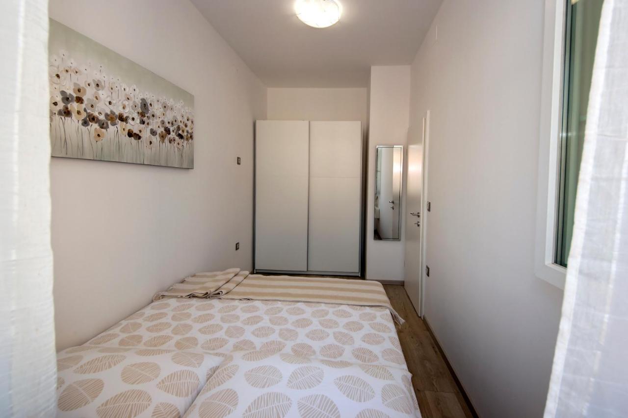 Sibenik City Center Apartment Sonia ภายนอก รูปภาพ