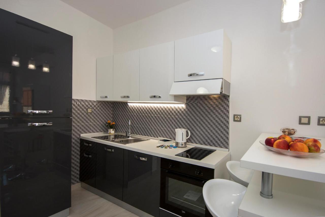 Sibenik City Center Apartment Sonia ภายนอก รูปภาพ