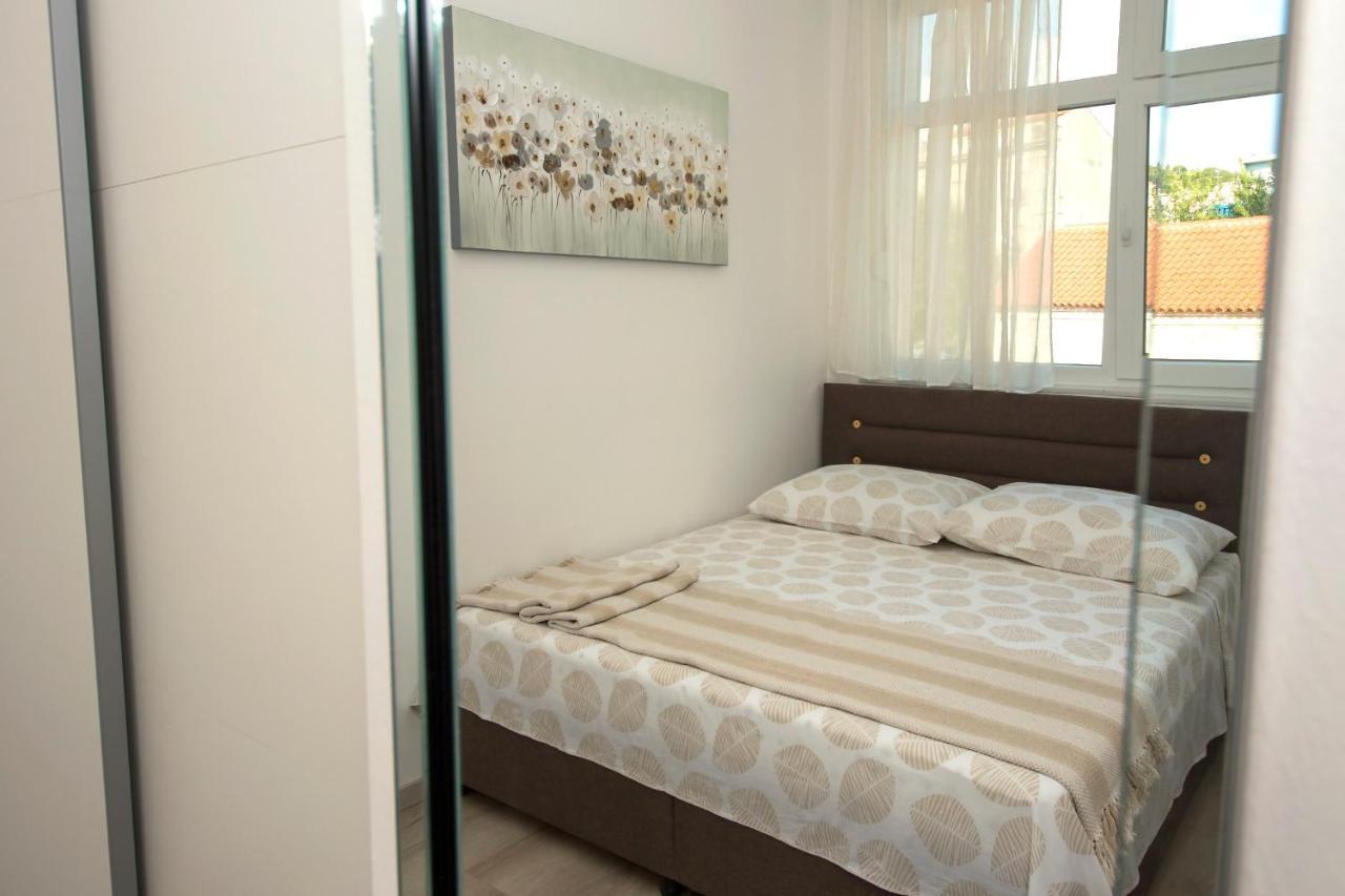 Sibenik City Center Apartment Sonia ภายนอก รูปภาพ